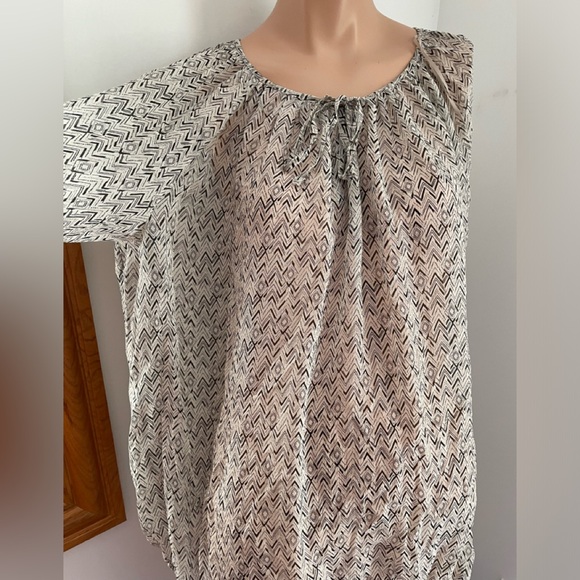 XL 1X silk blouse chevron motif gathered tie - Picture 5 of 5